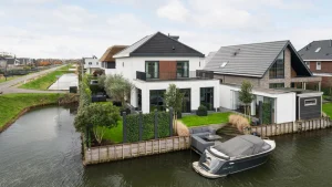Thumbnail voor Van bioscoop tot gym: met deze villa in Rotterdam hoef je de deur niet meer uit