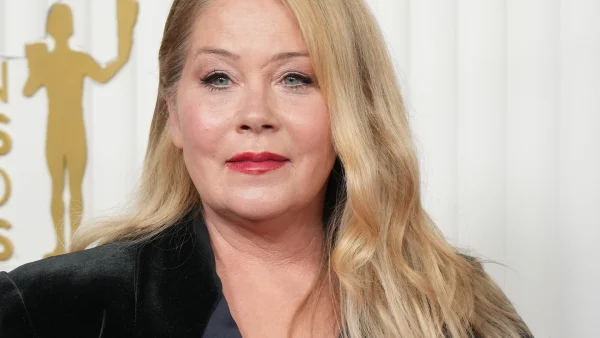 Actrice Christina Applegate openhartig over gezondheid: 'Ik huilde elke dag'