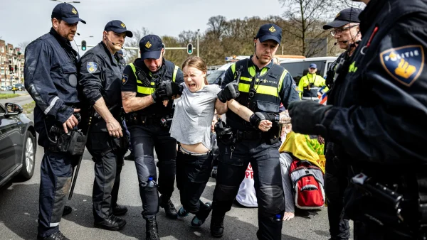 Greta Thunberg opgepakt bij blokkade in Den Haag