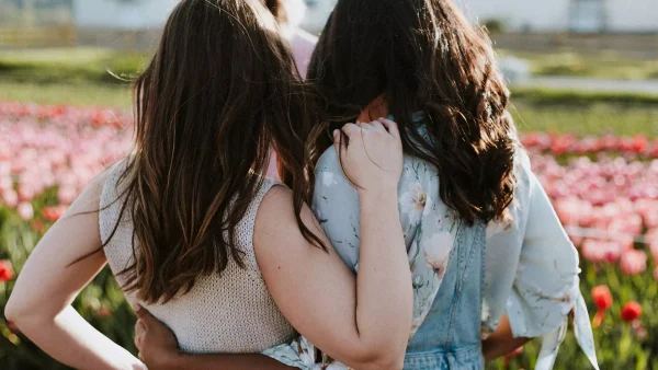 LINDA. zoekt vrouwen die willen vertellen over hun vriendschap