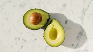 Thumbnail voor Floortje heeft een avocado-allergie (ja, het bestaat echt): zo zit dat
