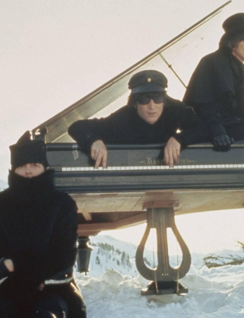 Kwijtgeraakte gitaar van John Lennon wordt binnenkort geveild