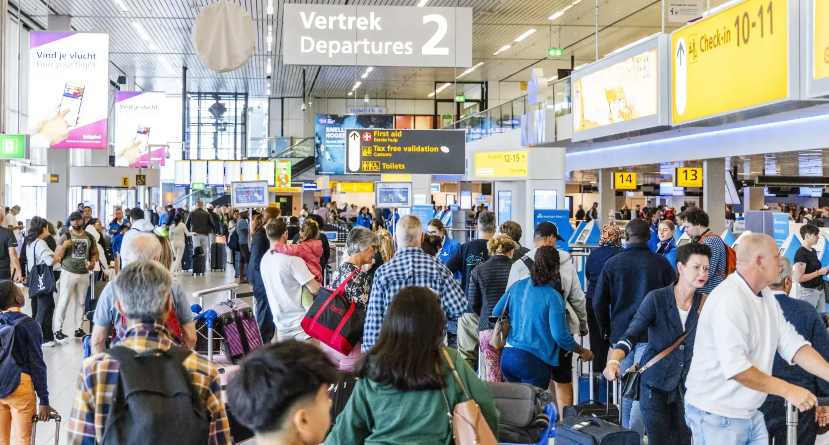 Schiphol bereidt reizigers voor op drukke meivakantie