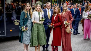 Thumbnail voor Oranje boven: dít dragen Máxima en de prinsessen op Koningsdag
