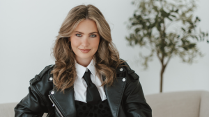 Thumbnail voor De 20 gouden tips van Joy Bosz: 'Hierdoor heb ik geen wimperkruller meer nodig'