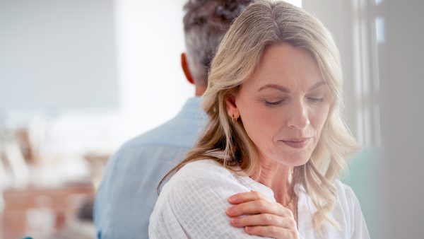 erfenis familieruzie vrouw verdrietig