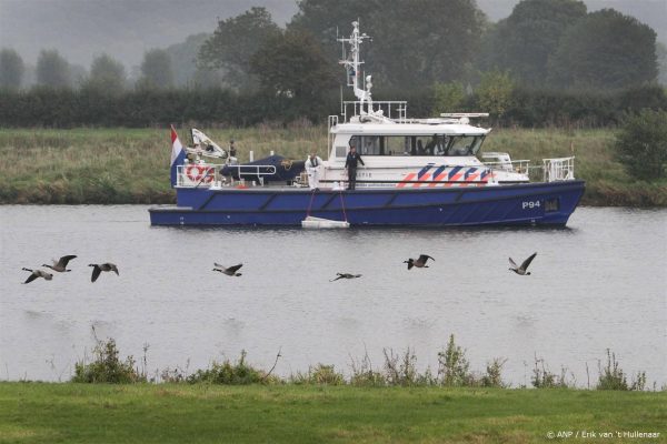 Vermiste mannen in de Maas sprongen telefoon achterna