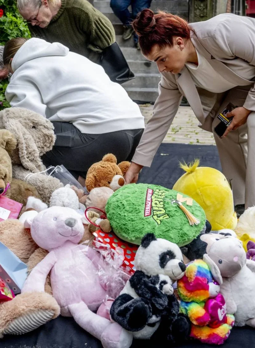 Mensen betuigen steun voor zwaargewond pleegmeisje in Vlaardingen