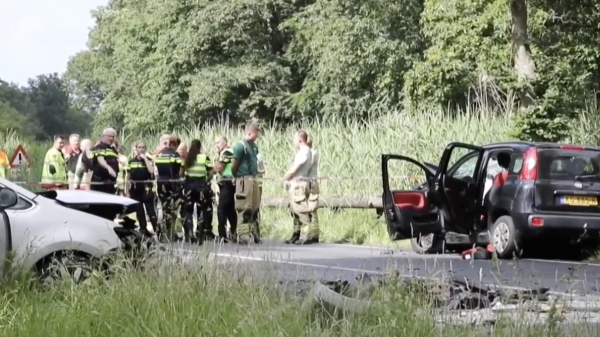 Afgelopen zaterdag vond er een auto-ongeluk plaats op de N786 bij Laag-Soeren.