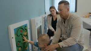 Thumbnail voor Luca (3) heeft hele broze botten in 'Het Kinderziekenhuis': 'Ik heb hem amper aangeraakt'