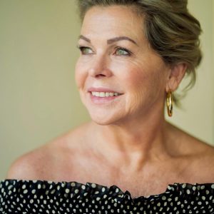 Thumbnail voor Bartina Koeman (65), vrouw van Ronald Koeman, overleden aan gevolgen van borstkanker
