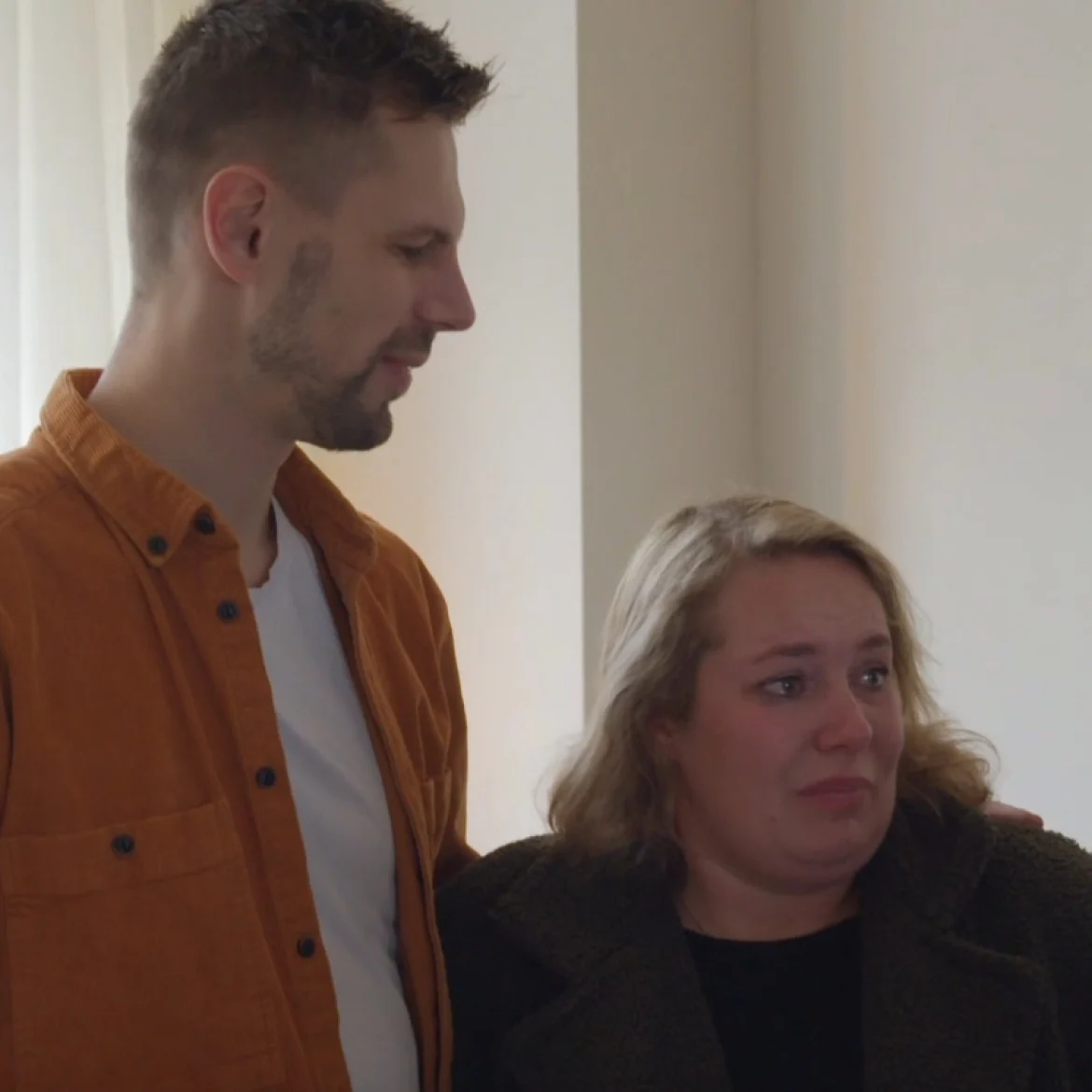 Lisa in tranen in 'Voor Hetzelfde Geld'.