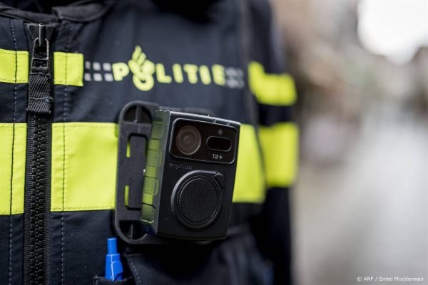 Twee kinderen op fiets zwaargewond door ongeval in Hoogezand