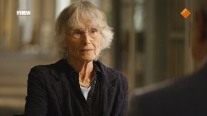 Thumbnail voor Schrijver Chaja Polak vertelt in 'Over Leven' hoe ze ontsnapte aan deportatie tijdens Tweede Wereldoorlog