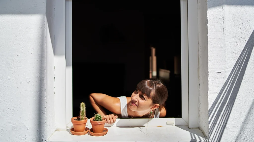 kamer en kwel samira buurvrouw