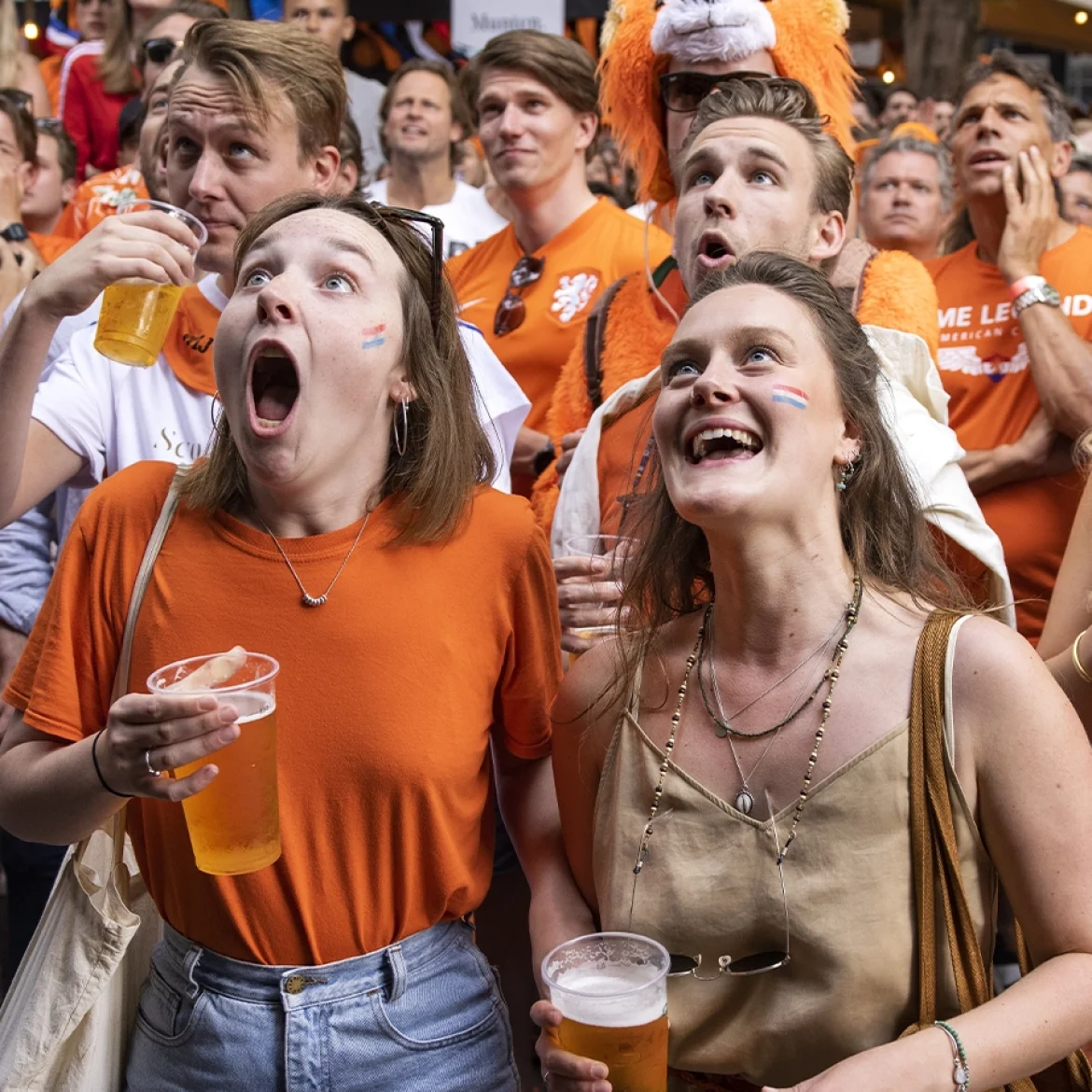 Hapjes al in huis? Deze supermarkten sluiten eerder door halve finale van Oranje
