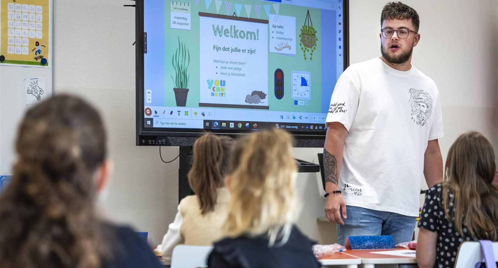 Duizenden vacatures voor komend schooljaar nog niet opgevuld