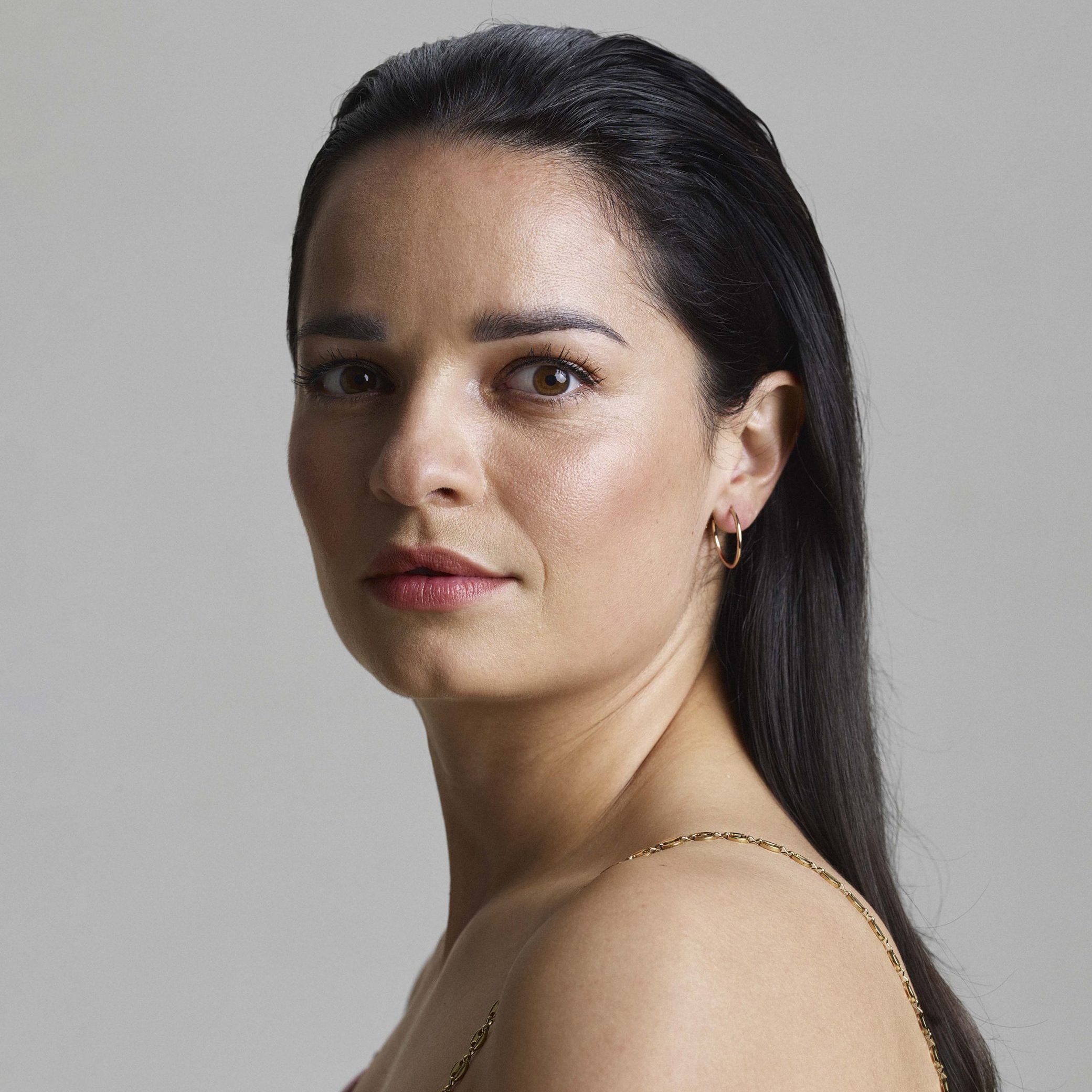 Sportpresentatrice Fresia: ‘Bij het Perfecte Plaatje mocht ik lekker buiten de lijntjes kleuren’