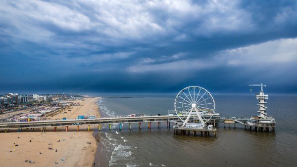 Jongen van 13 overleden na verdrinking in zee bij Scheveningen