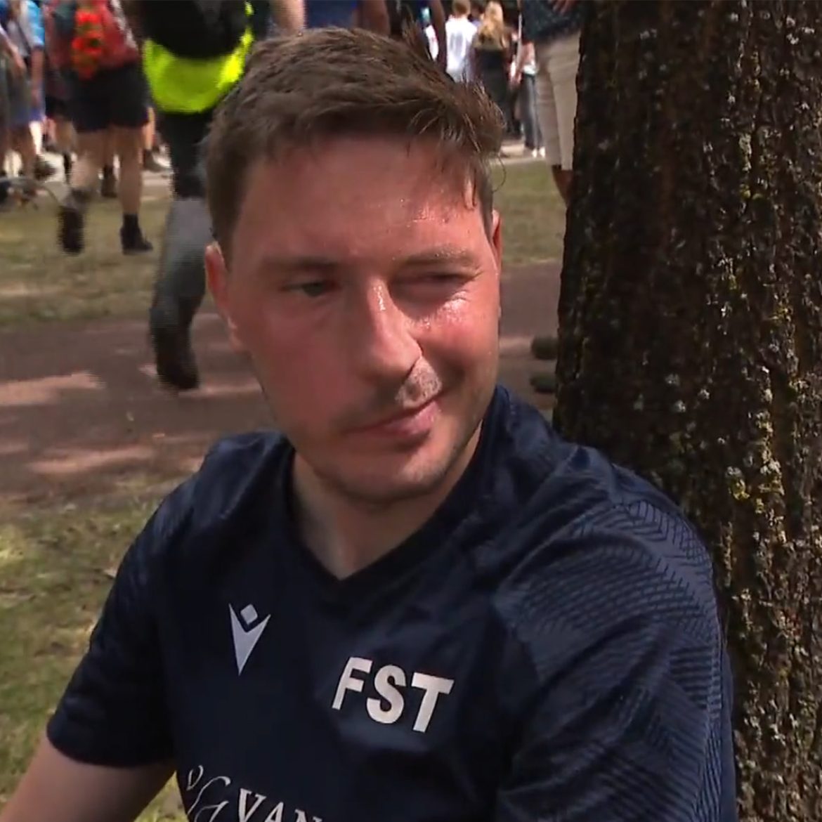 Sander (26) loopt met duizenden tumoren in zijn lichaam de Vierdaagse: 'Opgeven is geen optie'