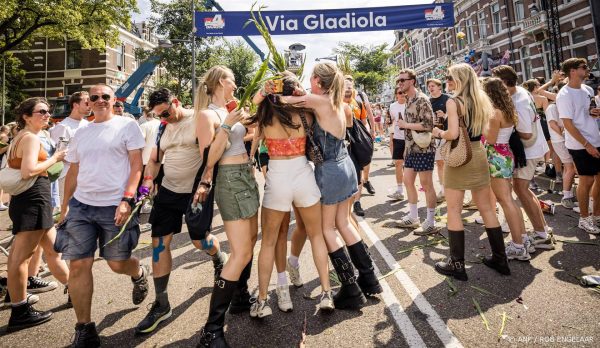 Ondanks zomerhitte: meer dan 41.500 wandelaars krijgen Vierdaagsekruisje