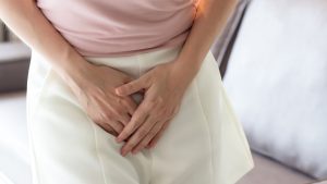 Renée (35) heeft door haar lichen sclerosus moeite met intimiteit: 'Ik voel me verminkt'