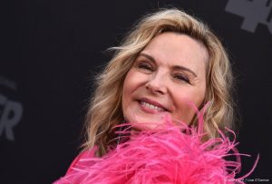 Thumbnail voor Kim Cattrall reageert op geruchten over terugkeer Samantha Jones in 'And Just Like That'