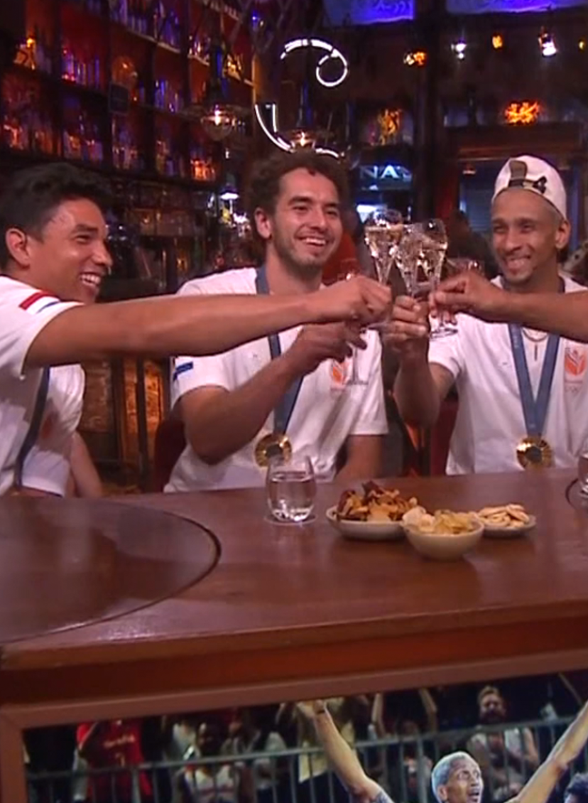 Nederlandse basketballers vieren olympisch goud met familie en 'heel veel alcohol'