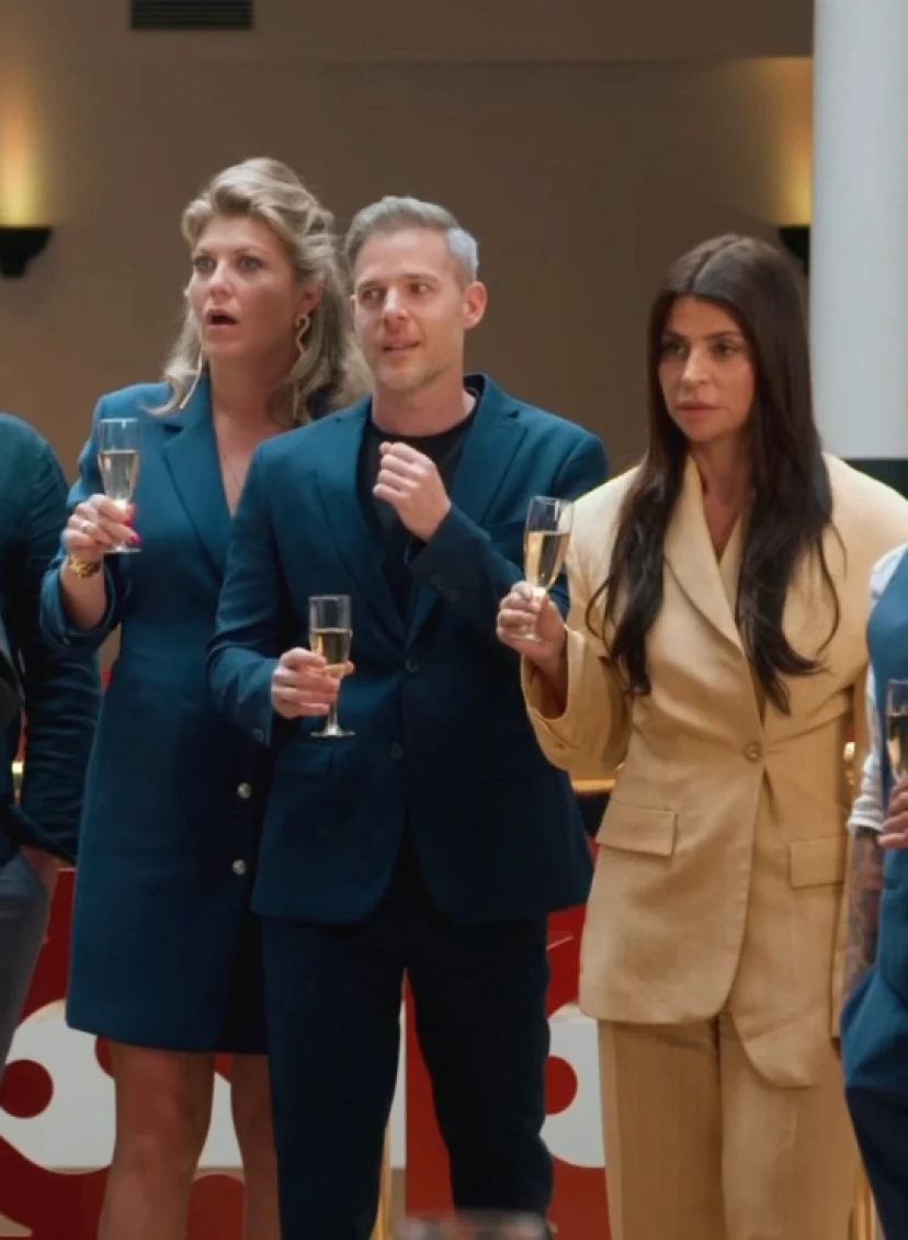 Pauline Wingelaar, Olcay Gulsen, Roeland Fernhout, Thomas Cammaert, Roué Verveer, Pip Pellens en Jody Bernal schrikken van plotseling gegil