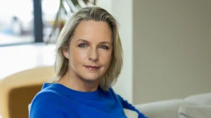 Thumbnail voor Desirée (52) ontwikkelde kaarten voor babyverlies: 'Hartverwarmende erkenning voor jou en je kind'