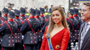 Thumbnail voor Hebben we die jurk niet eerder gezien? Dit dragen de royals op Prinsjesdag 2024
