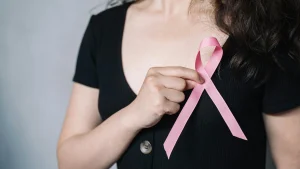Thumbnail voor Slechts 3 procent van de vrouwen kent 12 symptomen van borstkanker: 'Nog een lange weg te gaan'