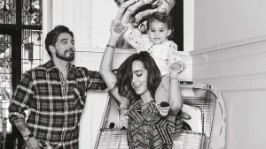 Thumbnail voor Bibi Breijman en Waylon vieren 8-jarig jubileum: 'Het zit 'm in de kleine dingen'