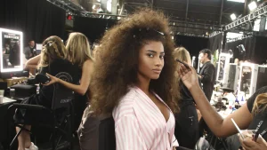 Thumbnail voor Zien: tijdens eerste Victoria's Secret-show in jaren was Nederland goed vertegenwoordigd