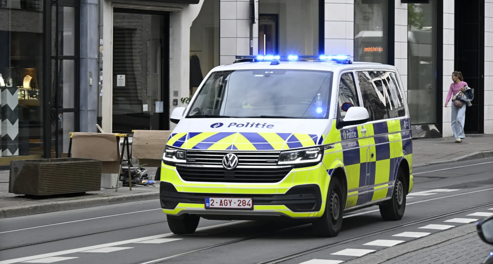 Belgische politie waarschuwt: pasgeboren baby ontvoerd