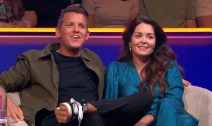 Thumbnail voor Kees Tol herkent dorpsgenoot direct in 'DNA Singers': 'We zitten op dezelfde sportschool'