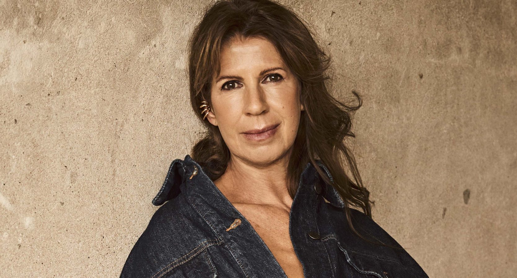 Isa Hoes: ‘Ik lach én huil om de rimpels en lijntjes rond mijn mond die ...