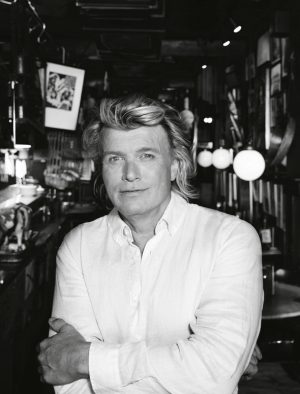 Thumbnail voor Illusionist Hans Klok: ‘Mijn begrafenis wordt een lange zit, dus van tevoren plassen s.v.p’