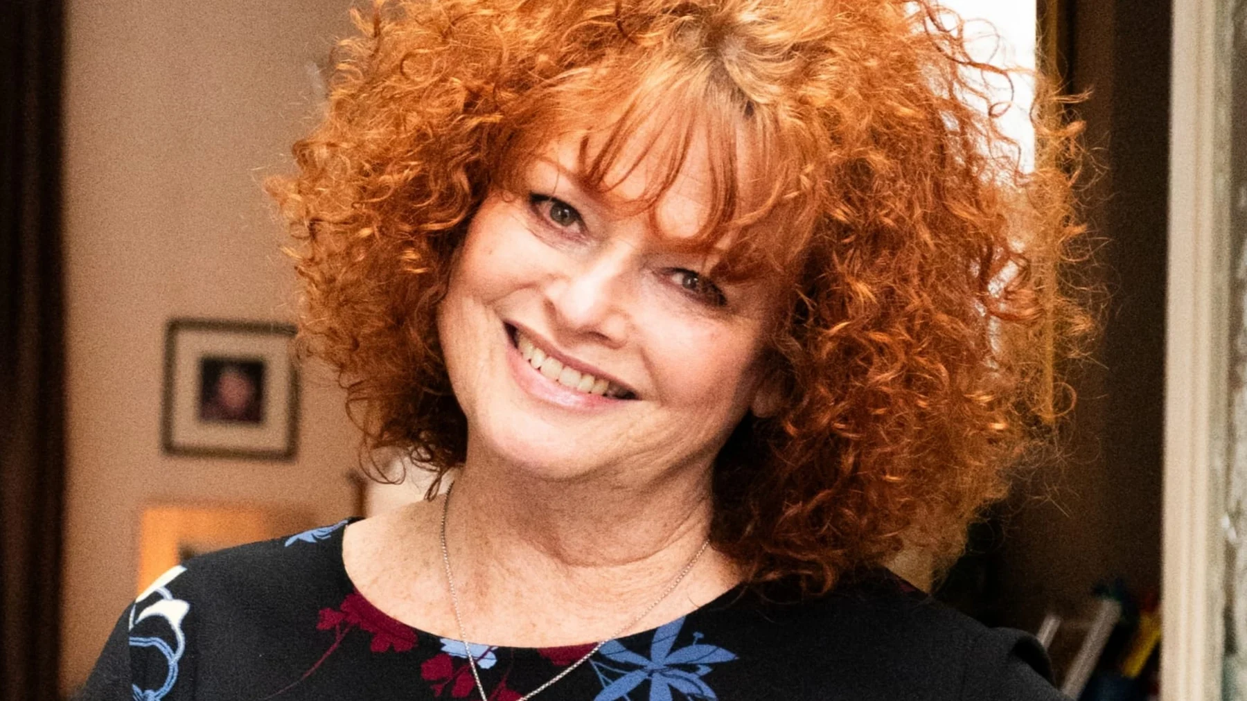 Bettina Bergers blooper in 'Onderweg Naar Morgen': 'Stond ik naar naakt in een overvolle studio'