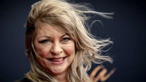 Thumbnail voor Familie en vrienden neem afscheid van Manuëla Kemp: 'We zullen haar nooit vergeten'
