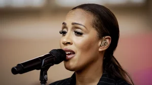 Thumbnail voor Glennis Grace reflecteert op tv-interview over Jumbo-rel: 'Domste wat ik op dat moment kon doen'