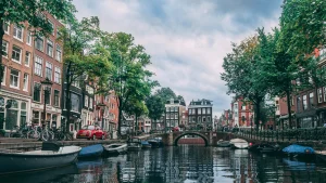 Thumbnail voor 750 jaar Amsterdam: dit nummer is verkozen tot Mokums beste lied
