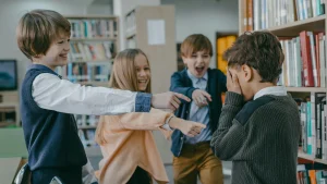Thumbnail voor Deskundigen maken zich zorgen over toename fysiek geweld en pesten op scholen