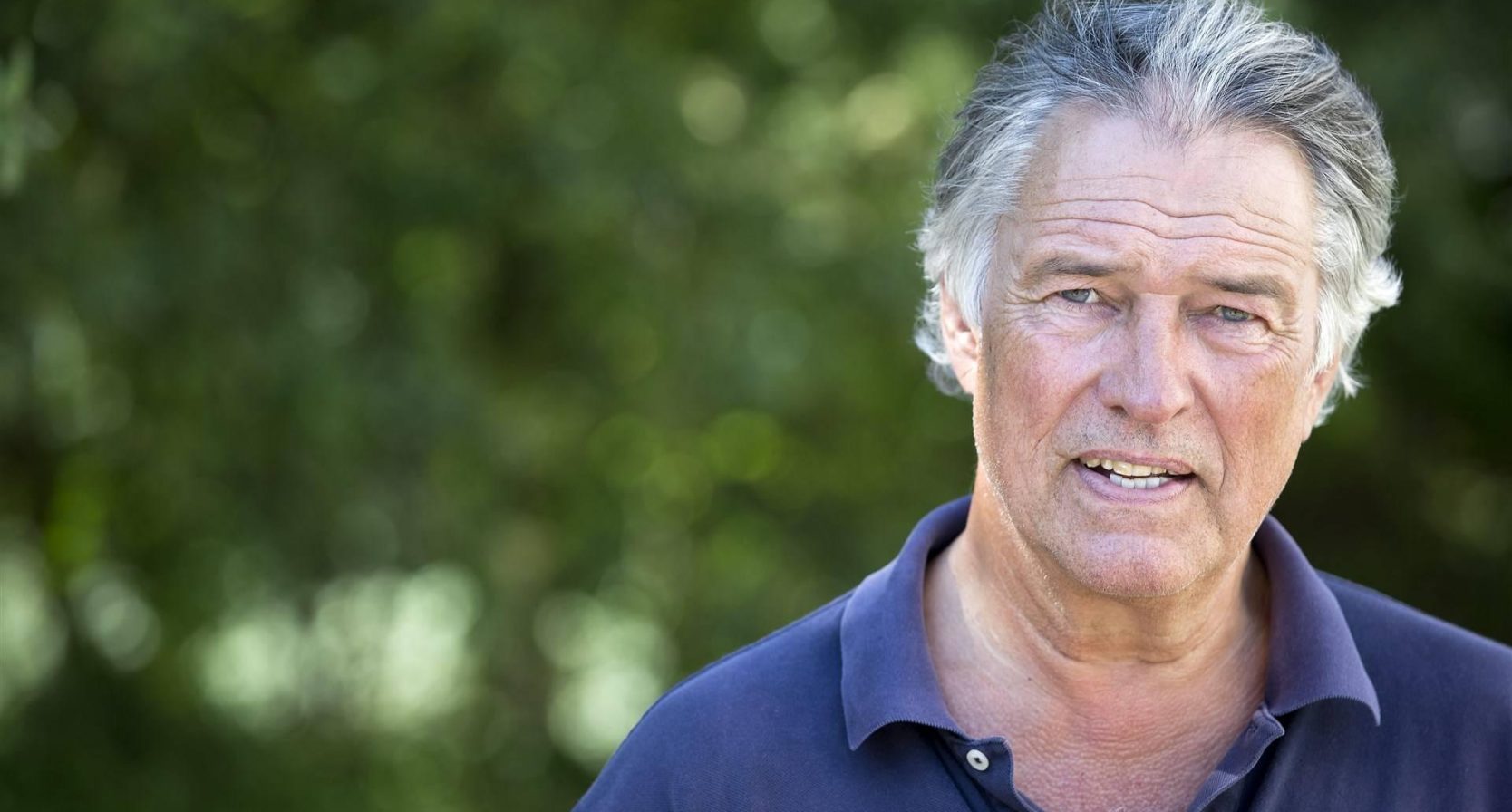 Ron Brandsteder wordt in besloten kring gecremeerd