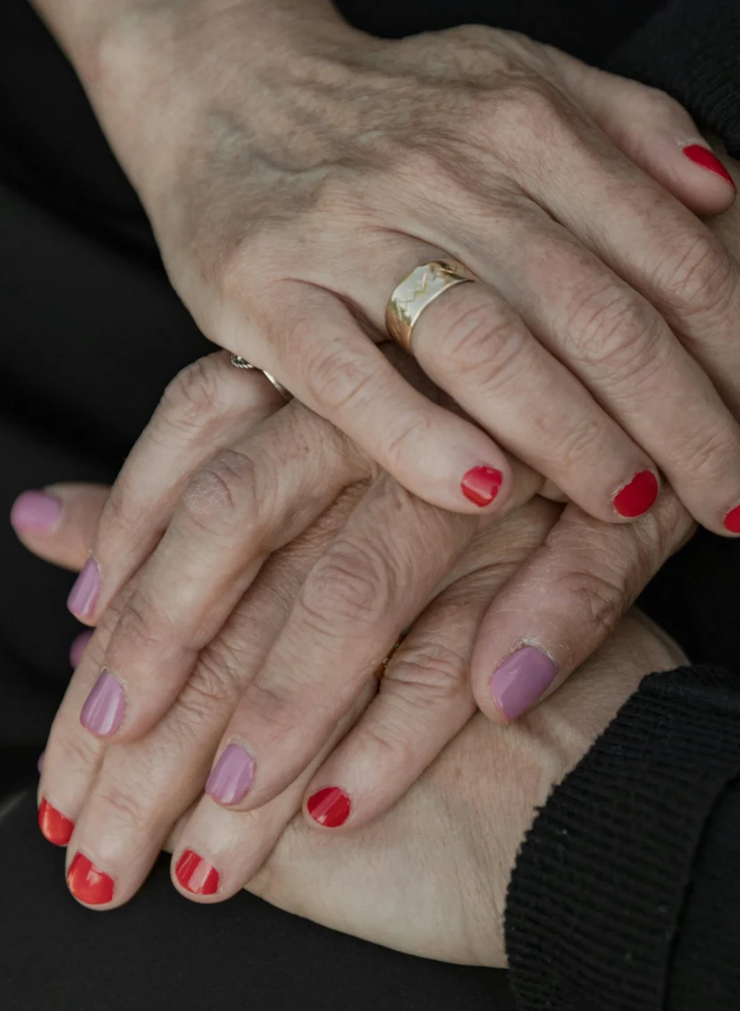 Traantje wegpinken gegarandeerd: 95-jarige hartsvriendinnen nemen afscheid van elkaar