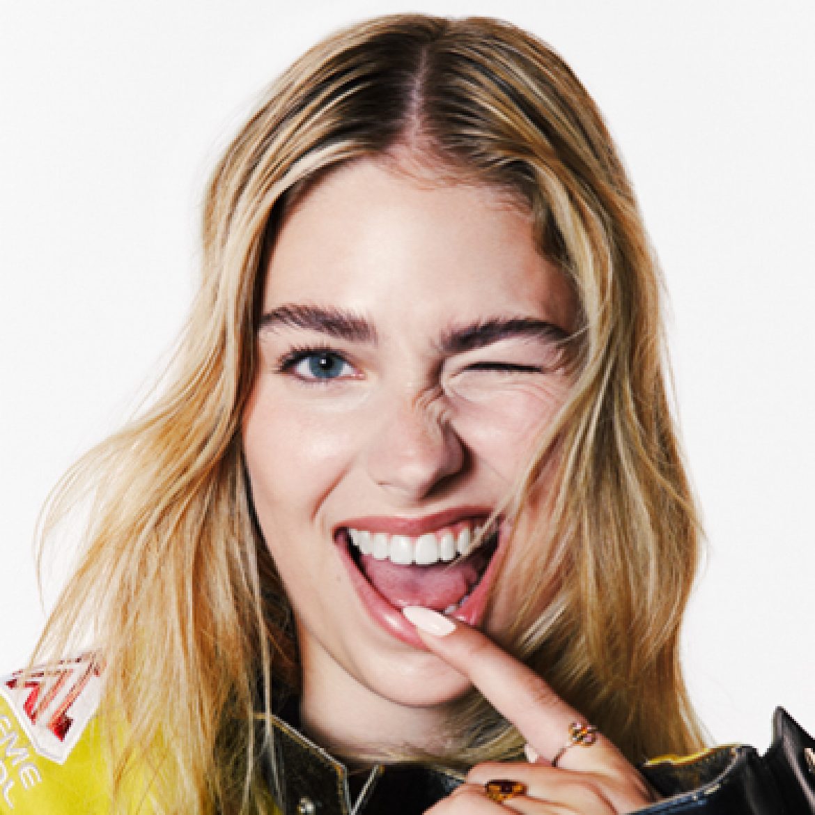 Roxy Dekker