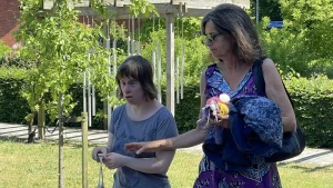 Thumbnail voor Monique (68) was mantelzorger van dochter Jessica: 'We leefden in een parallelle wereld'