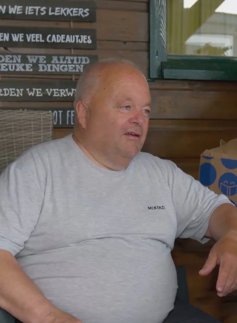 In ‘Het Familiediner’ hebben broers al jaren ruzie om een kroket en frikandel