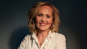 Thumbnail voor Carolines tumor werd gemist door dicht borstweefsel: 'Ik kwam er per ongeluk achter'