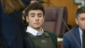 Thumbnail voor Moordverdachte Mangione wordt bedolven onder fanmail: 'Stuur alsjeblieft niet te veel foto's'